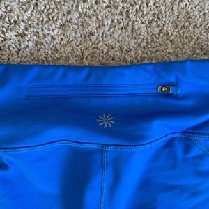 Athleta Capri workout pant M
